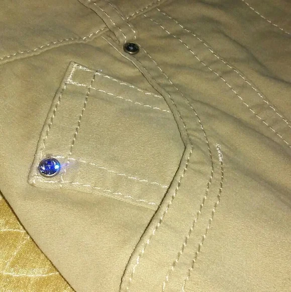 Elegant Tan Skirt - Picture 5 of 7